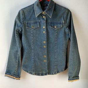 Denim jacket size 6 by Ideology brand.A must have for any summer wardrobe.